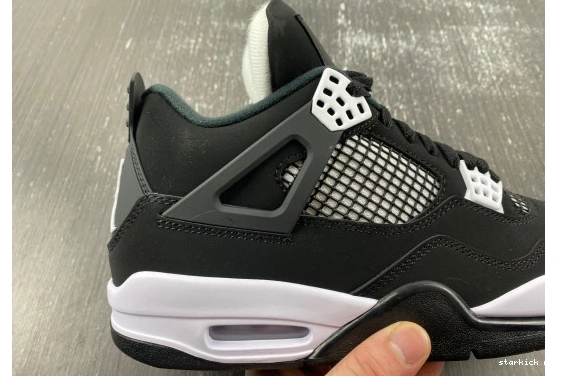 FQ8135-001 JORDAN  RETRO WHITE AIR FQ8135-001 4 THUNDER 0908